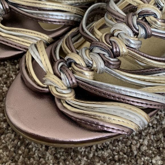 Maurice’s Woman’s Gladiator Sandals size 8 1/2 - Picture 2 of 6